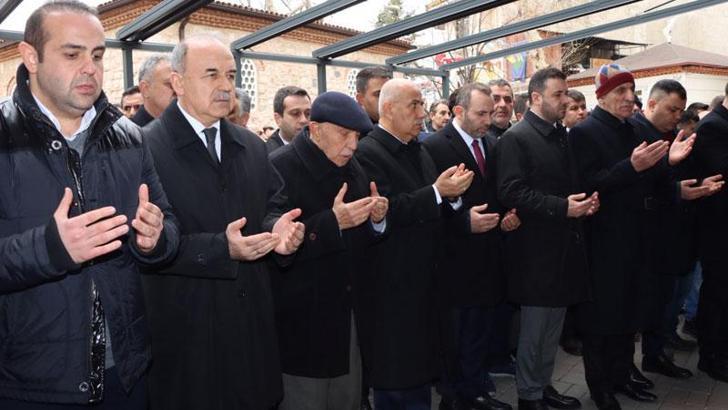 Bakan Kirişci, özel kalem müdürünün annesinin cenazesine katıldı