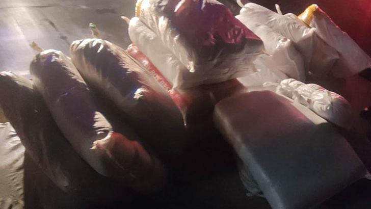 Kargo minibüsünde 500 kilo kaçak tütün ele geçirildi