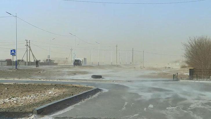 Moğolistan’da kum fırtınası