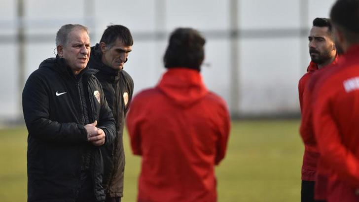 Şenol Güneş’in teknik direktör kardeşi Bahaddin Güneş, normal servise alındı