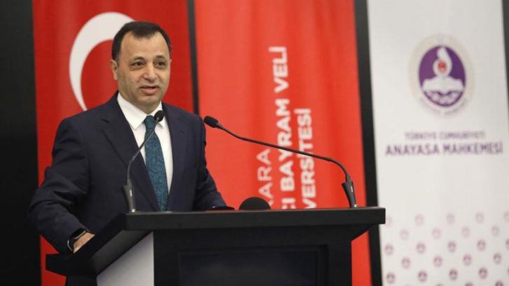 AYM Başkanı yeniden Zühtü Arslan oldu