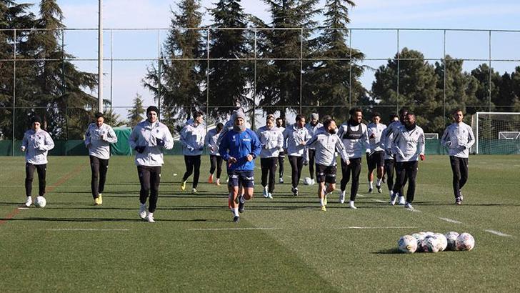 Trabzonspor’da Bakasetas dinlendirildi, Eren, Bartra ve Abdülkadir idmanda