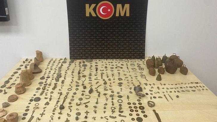 Edirne'de 400 tarihi obje ele geçirildi