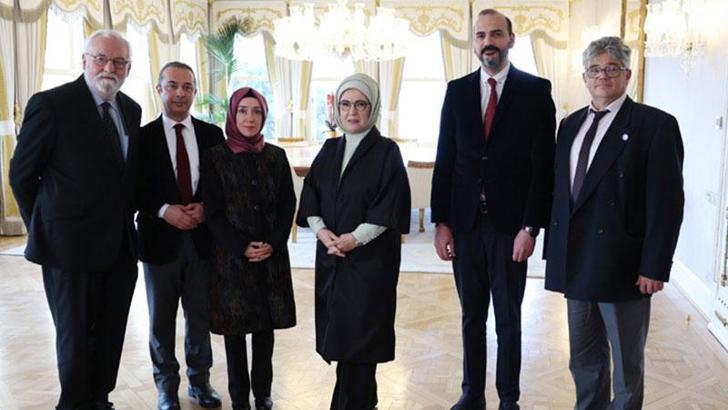 Emine Erdoğan'a Uluslararası Apiterapi Federasyonunca 'Dr. Beck Ödülü' takdim edildi