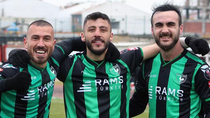 Denizlispor Bandırma'ya patladı