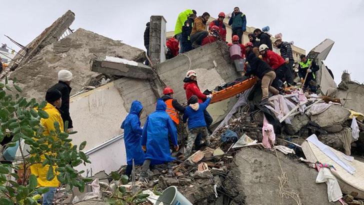 Deprem bölgesinde eğitime ara verildi