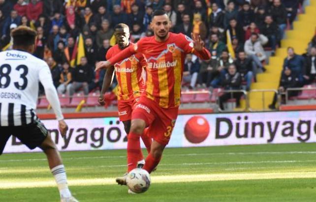 Beşiktaş, Onur Bulut ile 3.5 yıllık sözleşme imzaladı