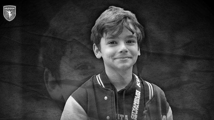 Efeler 09 SFK Ali Armanç'a ağlıyor