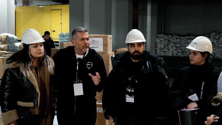 Nişantaşı Eğitim Vakfı deprem bölgesine 5 yardım TIR’ı gönderdi