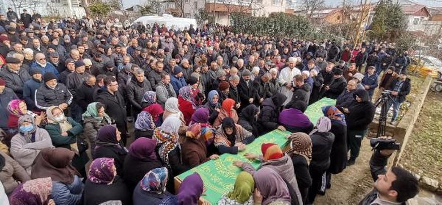 Depremde enkazda kalan 3'ü çocuk 6 kişi, Ordu'da toprağa verildi