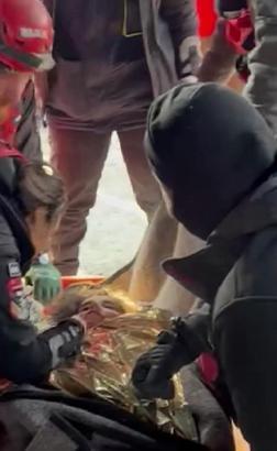 Suriyeli 8 yaşındaki Fatma, 104’üncü saatte kurtarıldı