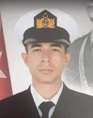 Hatay'da enkazda kalan deniz astsubay, Samsun'da toprağa verildi