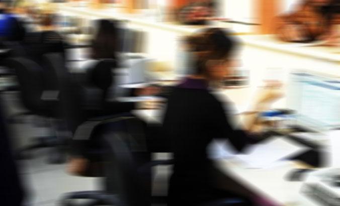 10 yaş altı çocuğu bulunan kamu çalışanı kadınlara idari izin