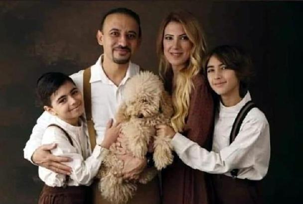 Depremde ölen mühendis anne ve iki çocuğu İzmir'de toprağa verildi