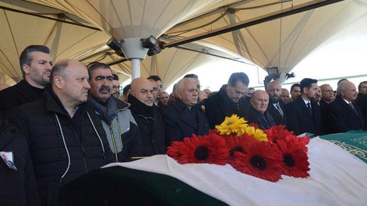 İYİ Parti'li Koray Aydın'ın annesi, Ankara'da toprağa verildi