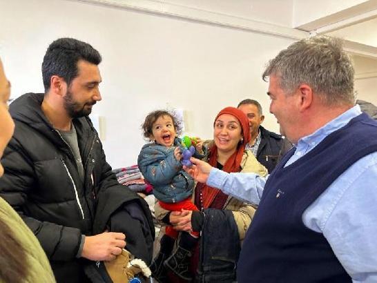 Çeşme'de depremzedelere çamaşırhane hizmeti