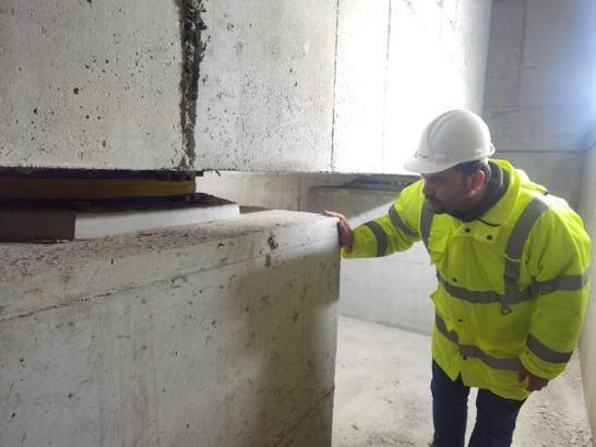 Hastanenin sismik izolatörleri, depremin etkisini hafifletti