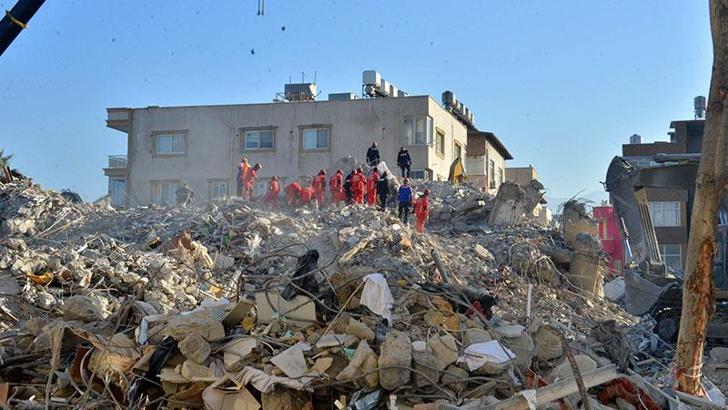 Eda Apartmanı'nda ölü sayısı 30'a yükseldi; arama-kurtarma çalışmaları sürüyor