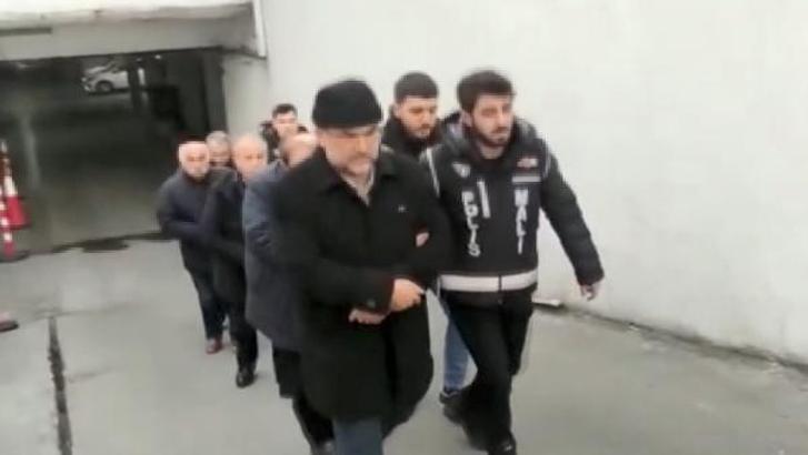 Yaptıkları binalar depremde yıkılan 5 müteahhit İstanbul'da gözaltına alındı