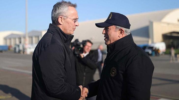 Bakan Akar, Adana'da NATO Genel Sekreteri Stoltenberg ile görüştü