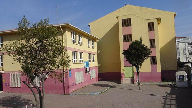 İstanbul'da riskli 93 riskli okuldaki öğrenciler naklediliyor