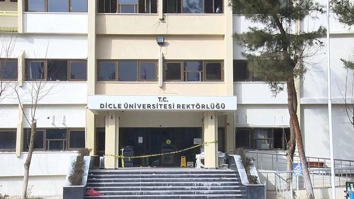 49 yıllık Dicle Üniversitesi rektörlük binası, hasar nedeniyle boşaltıldı