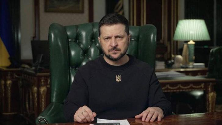 Zelenski: Macron vaktini boşa harcıyor