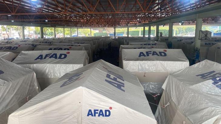 AFAD: 270 noktada 300 bin 809 çadır kuruldu