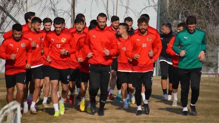 Batman Petrolspor ve Siirt İl Özel İdaresi Spor, depremzedeler için dostluk maçı yapacak