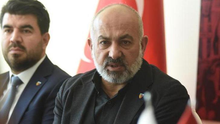 Kayserispor Başkanı Ali Çamlı: Onur bizimle 3 senelik sözleşme uzattı