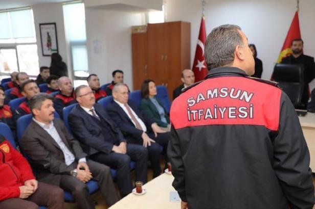 Başkan Demir, kahraman itfaiyecilerle bir araya geldi