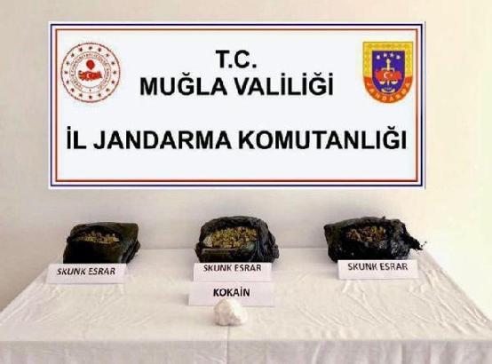 Yolcu otobüsünde uyuşturucu ele geçirildi