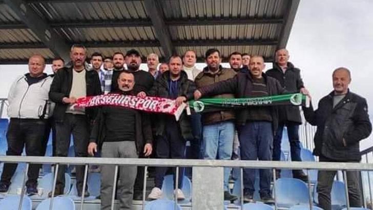 Amatör ligde kavgalı taraftarları depremzedelere yardım maçı barıştırdı