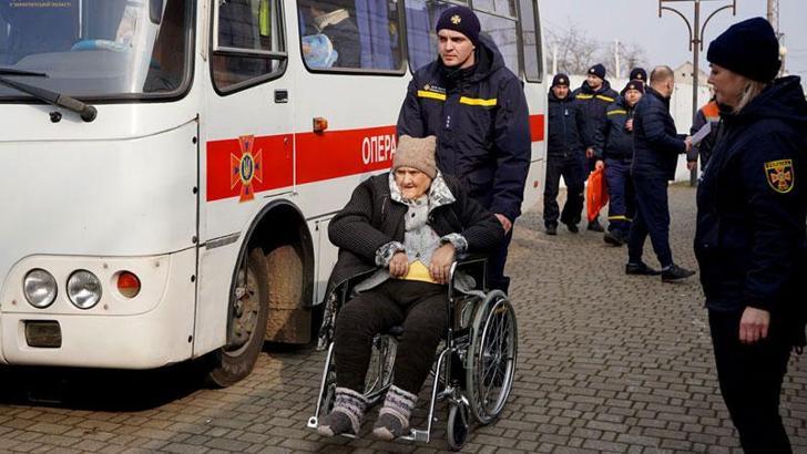 Ukrayna’nın Donetsk bölgesinde tahliyeler devam ediyor