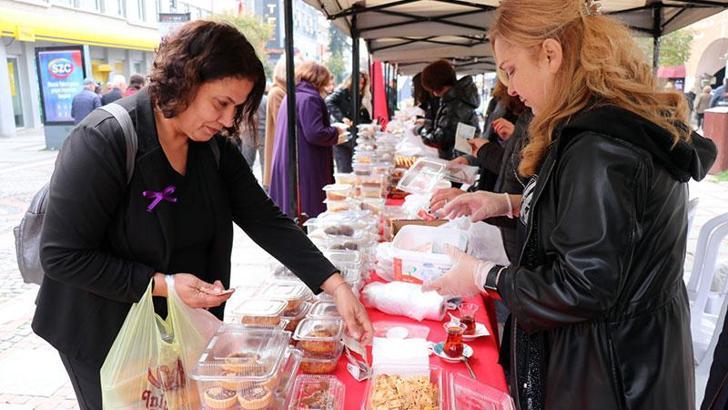 Edirneli kadınlardan depremzedeler için kermes
