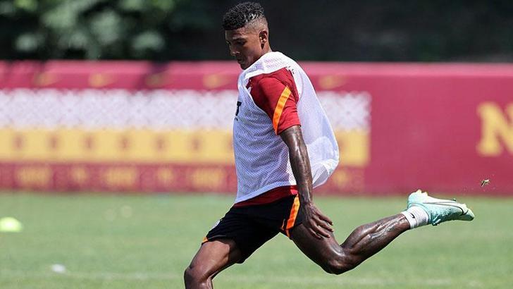 Galatasaray'dan Patrick Van Aanholt açıklaması