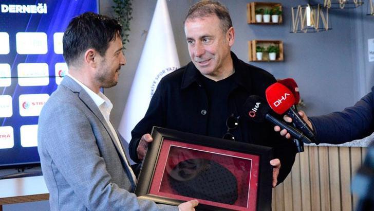 Abdullah Avcı: Kasket de Trabzonspor da başımızda