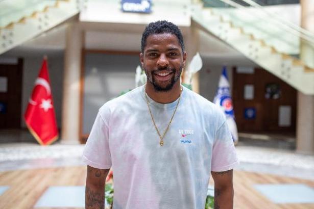 (ÖZEL) Kasımpaşa'nın Surinamlı savunmacısı Ryan Donk, DHA'ya konuştu