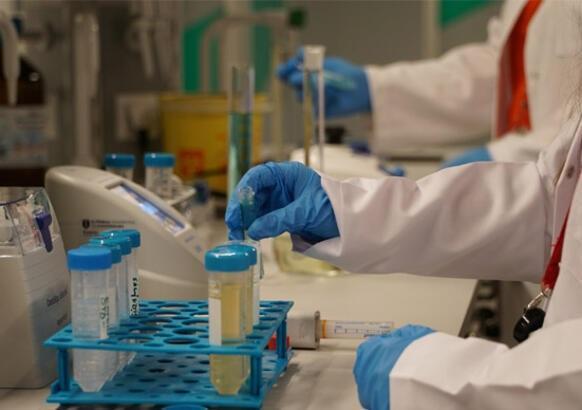 "İlaç ve kozmetik alanında yurt dışına bağımlılık azalacak"