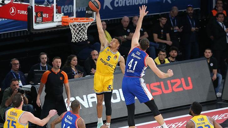 Anadolu Efes - Macabi Tel Aviv: 64-86