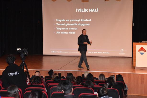 Bahçeşehir Koleji'nden Ankara'da velilere 'Zor Zamanlarda Yaşamak' semineri