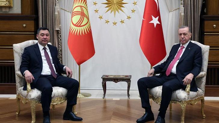 Cumhurbaşkanı Erdoğan, Kırgızistan Cumhurbaşkanı Caparov ile bir araya geldi