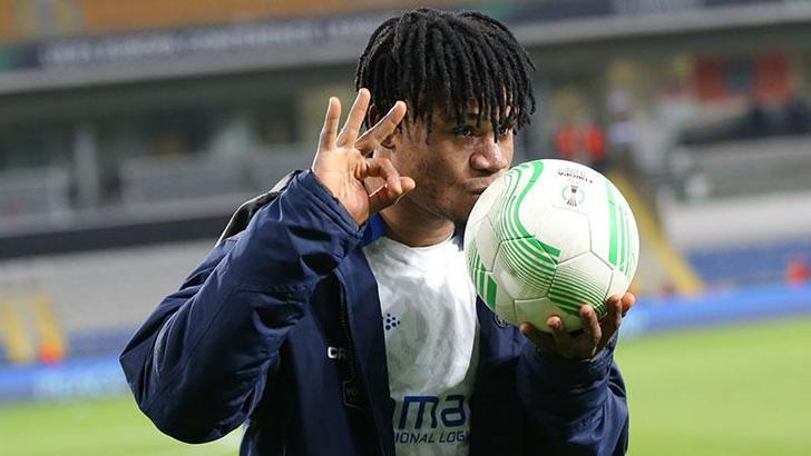 Başakşehir'i yıkan golcü Orban: Ben golcüyüm, görevim gol atmak