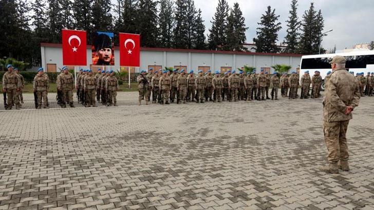 Osmaniye’de görev süresi biten Muğla jandarması, dualarla uğurlandı