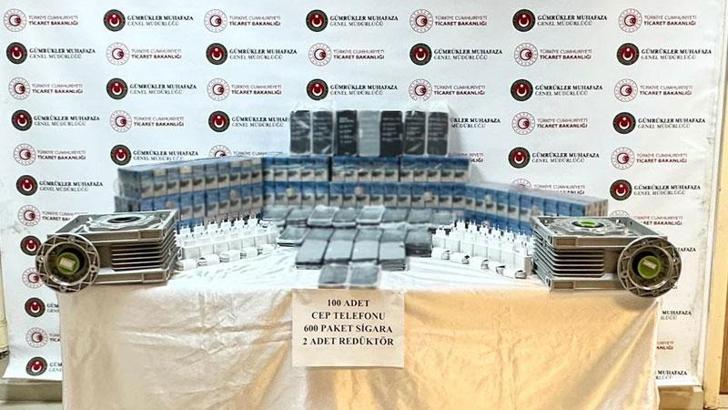 Esendere Gümrük Kapısı'nda 1 milyon 200 bin liralık kaçak eşya ele geçirildi