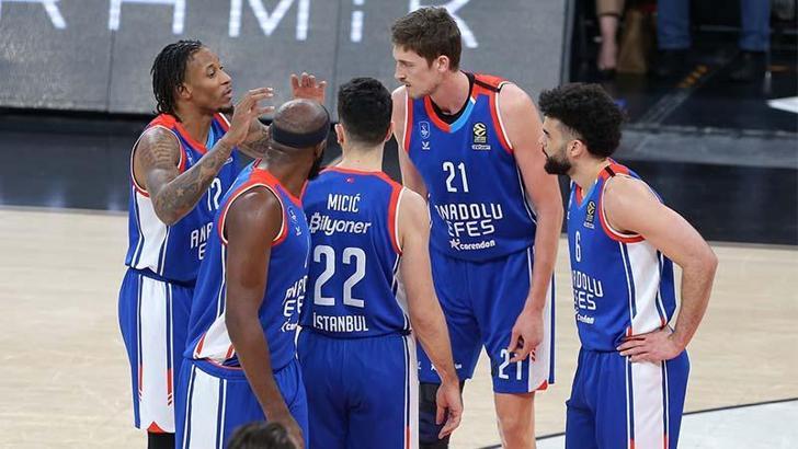 Anadolu Efes'e Play-Off yolunda ağır darbe