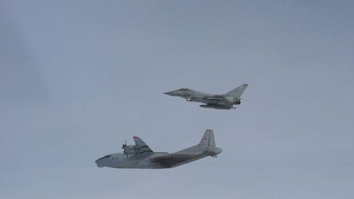 İngiliz ve Alman savaş uçakları, Rus uçaklarını engelledi