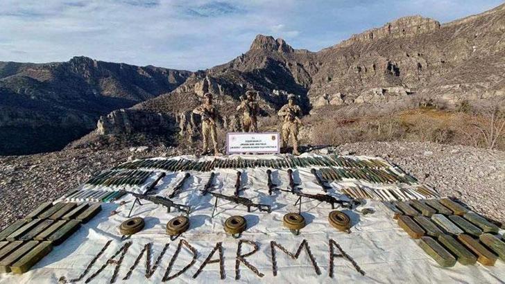 İçişleri: Cizre'de terör örgütüne ait çok sayıda silah ve mühimmat ele geçirildi