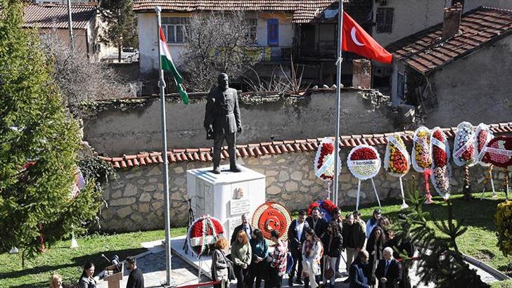 Macaristan milli kahramanı Lajos Kossuth Kütahya'da anıldı
