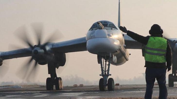 Rus bombardıman uçaklarından 7 saatlik uçuş